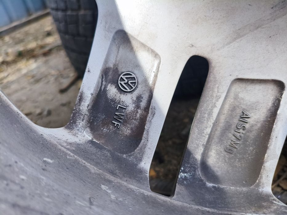 Диски R18 Touareg Original + Резина