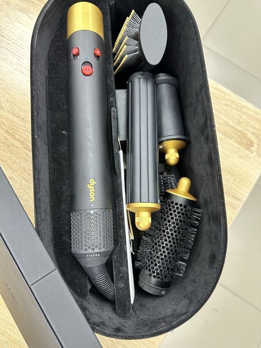 Стайлер Dyson HS05 (ТМ79)