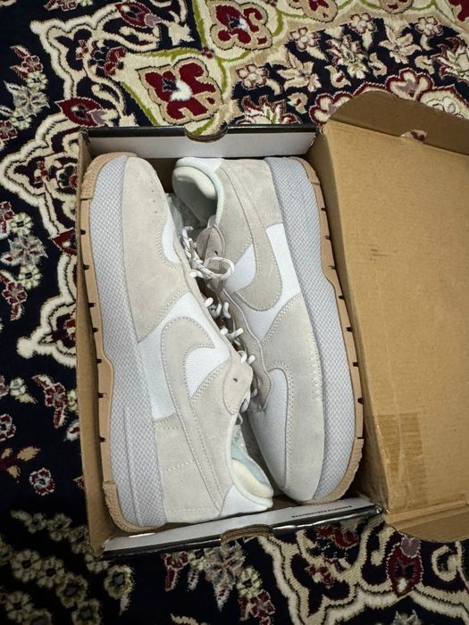 Кроссовки Nike новые