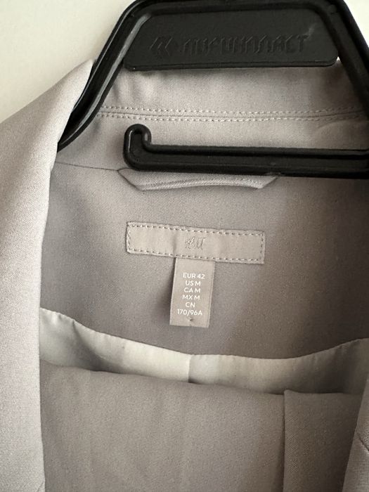 Елегантен Костюм на H&M