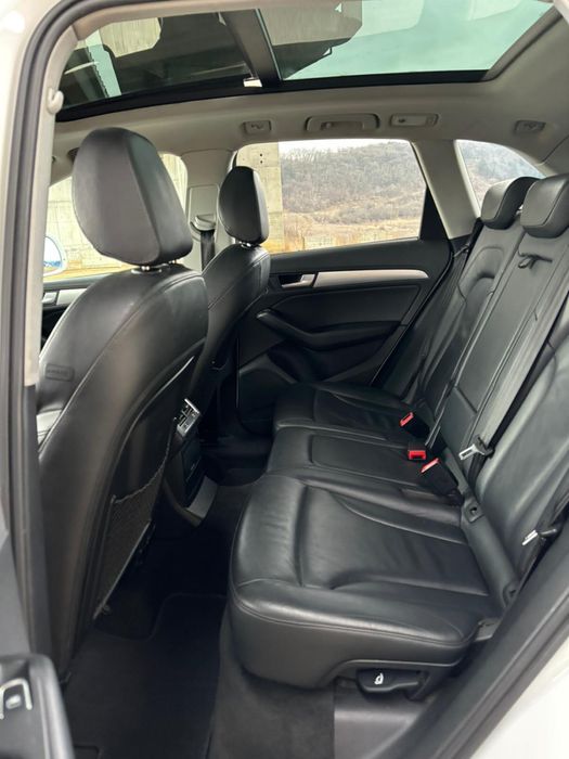 Audi Q5 2.0TDI 177Cp Facelift, Panoramic, Bi-Xenon, Navi, Piele