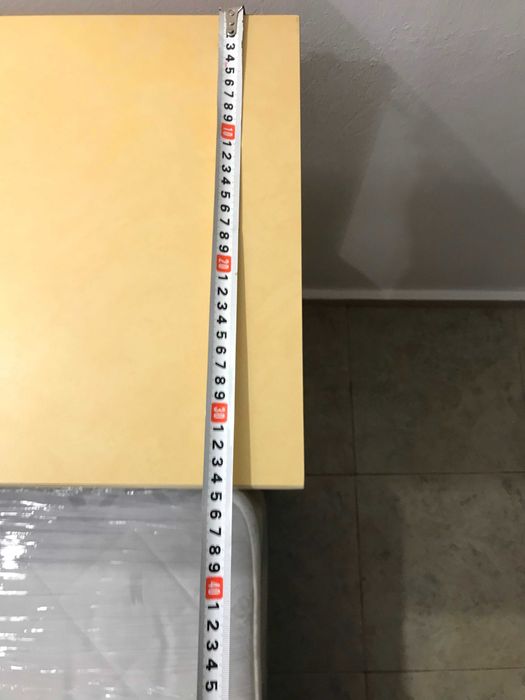 Единично легло с чекмеджета и ракла