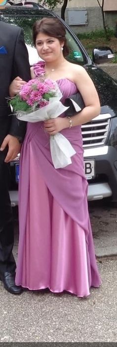 Бална рокля пепел от рози