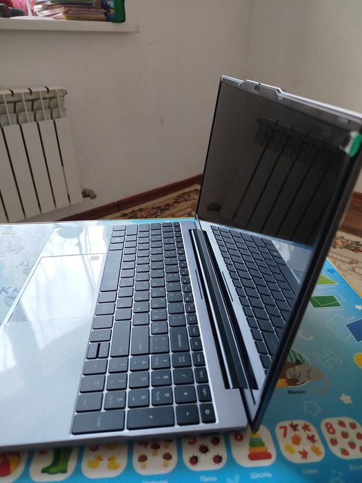 Ноутбук Castom продам