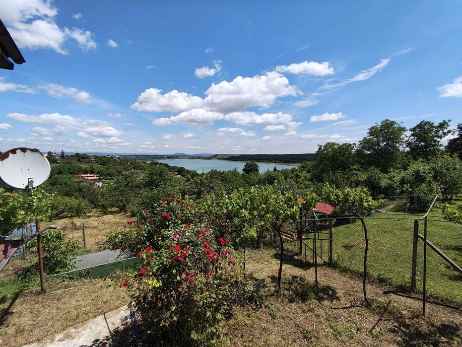 Триетажна вила, мест. Кованлъка
