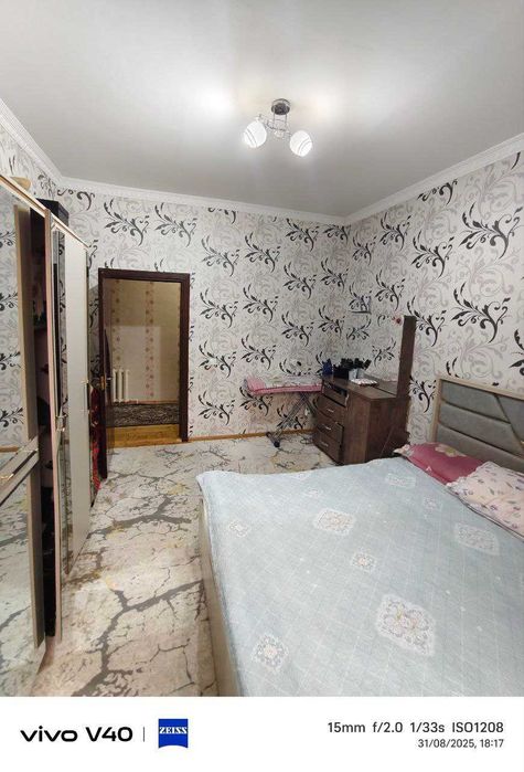 Продаётся дом Яшнабадский район  1,8 сотки 3 комнаты