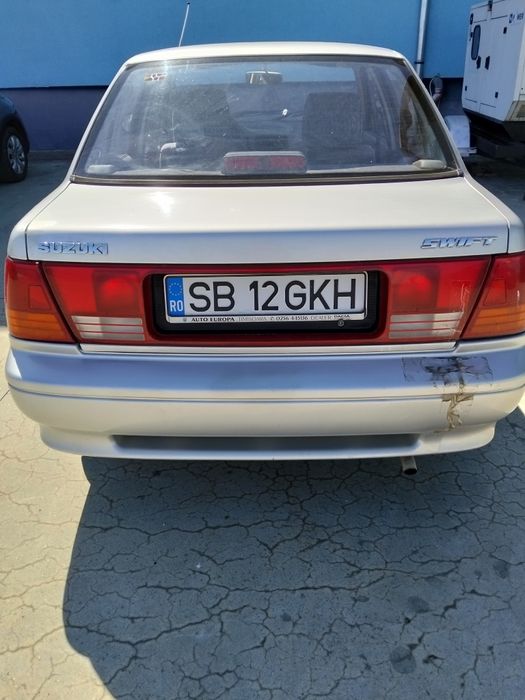 Vând Suzuki Swift