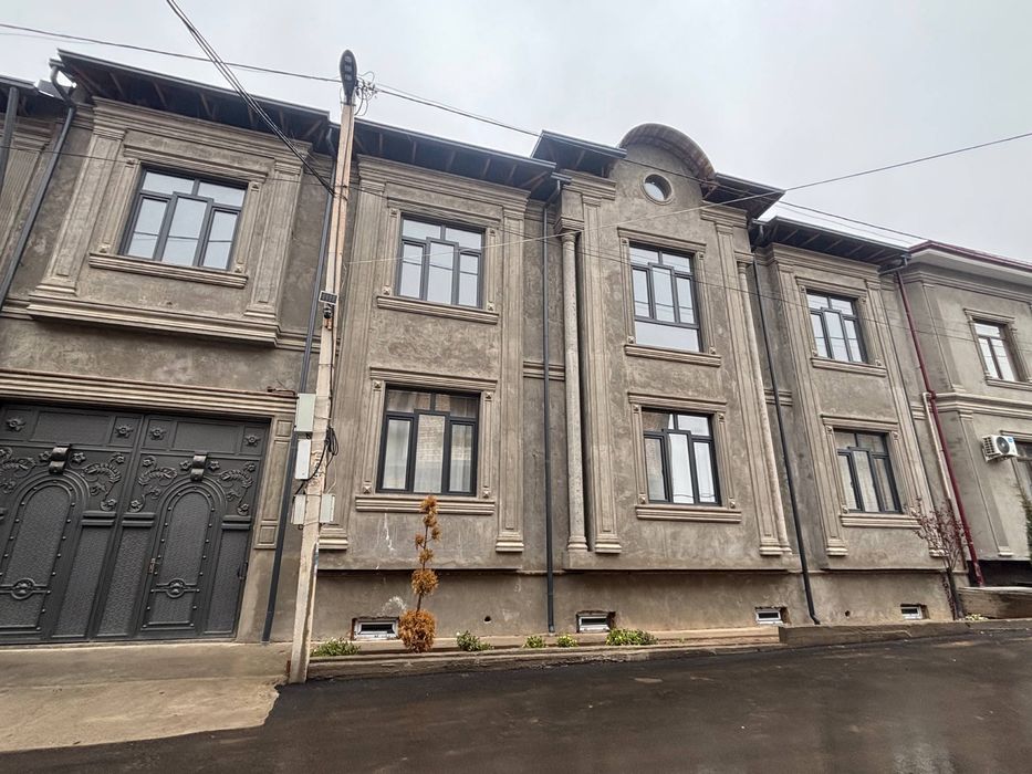 Продаётся большой дом 700 м²