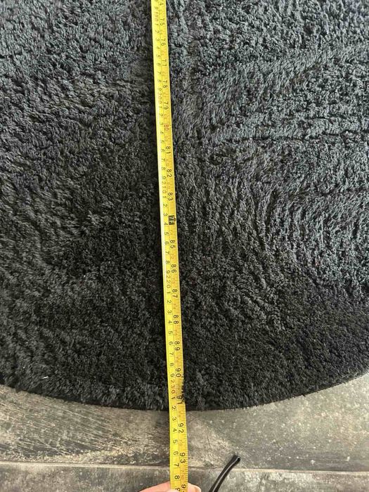 Овален килим черен -чисто нов