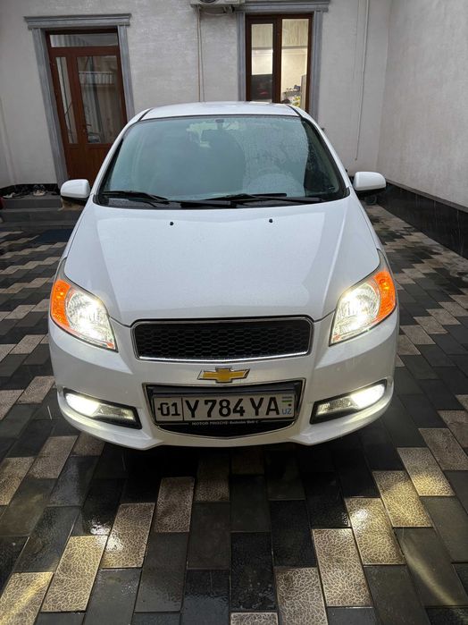 Продаю свою Nexia 3