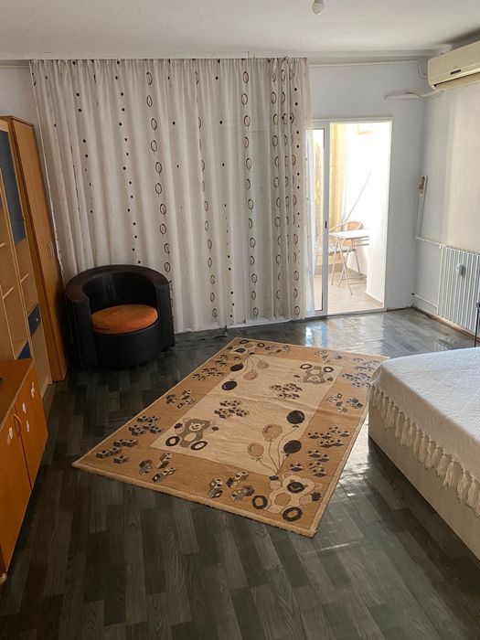 Inchirier garsoniera zona Far-Billa