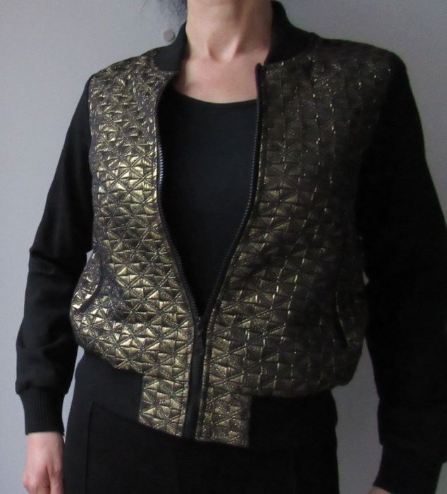 Geaca jacheta dama din textil marime S culoare negru/auriu