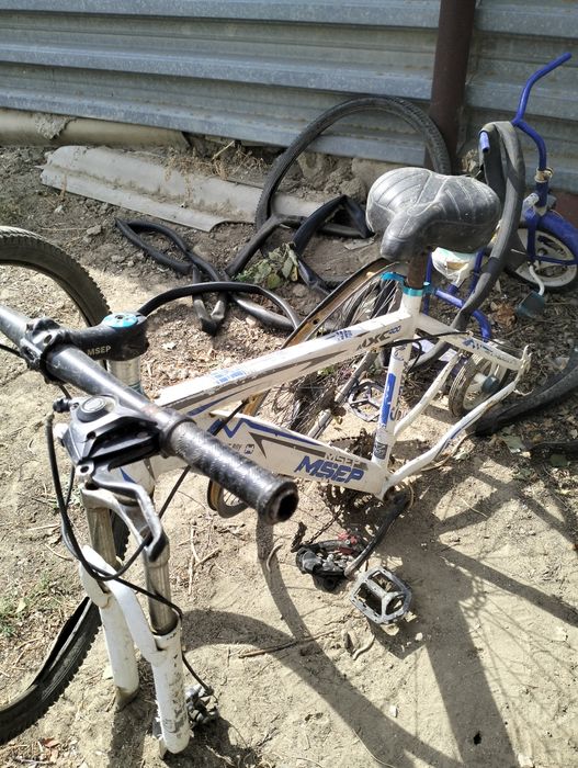 Продам велосипед на запчасти