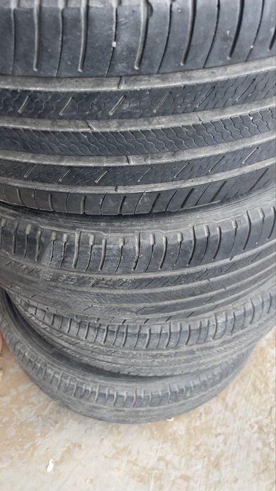 Покрышки 235/65/18 б/у