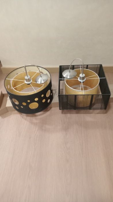 Продам 2 люстры.