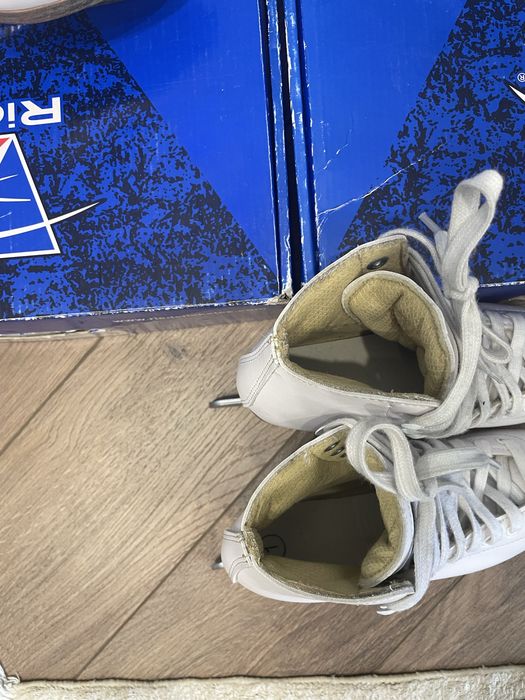 Продам коньки фирмы Riedell