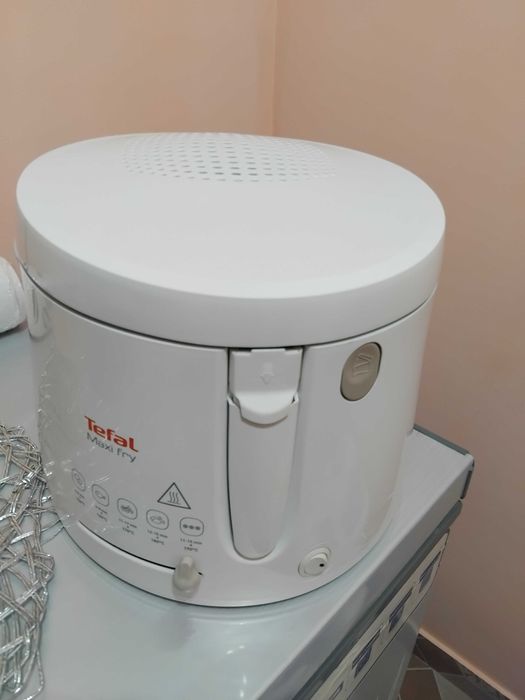 Vând Friteuze cu ulei, Tefal