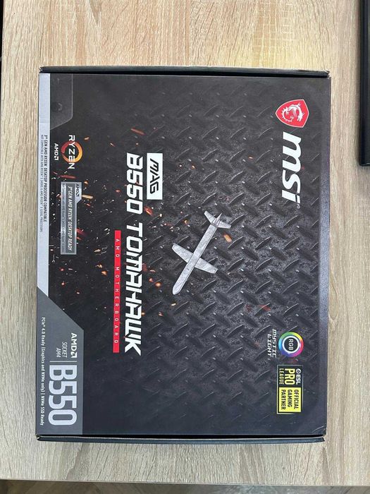 Vand placa de baza noua - MSI MAG B550 Tomahawk