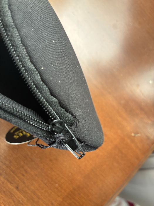 10 lei husa gadget neagra 12 cm rotunda