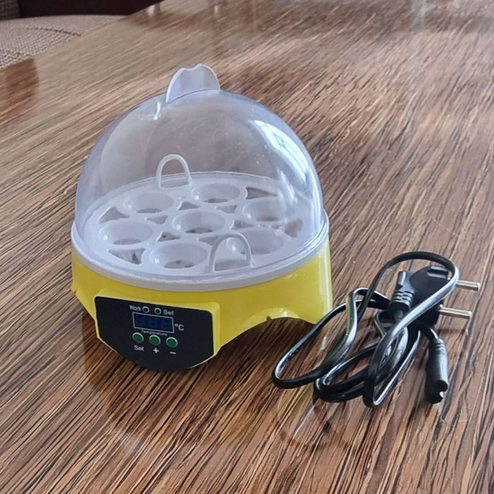 Инкубатор (7 яиц)