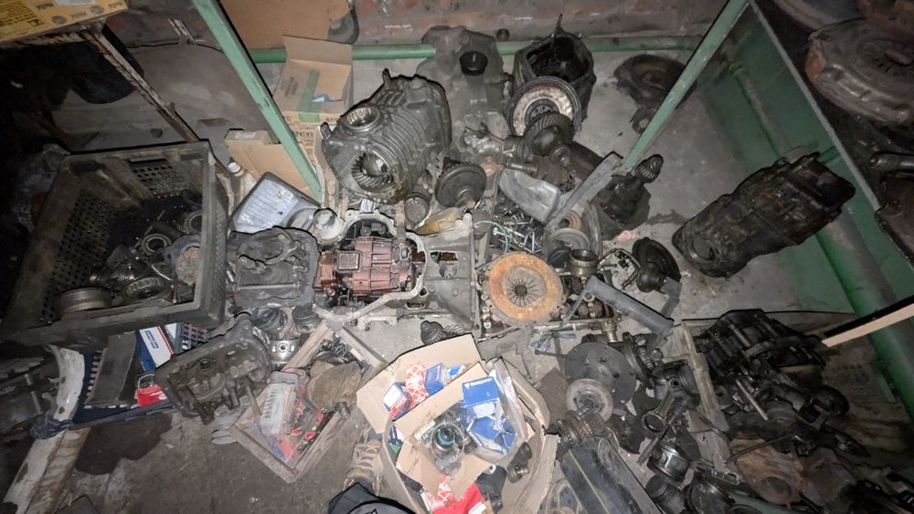 Запчасти новые на различные авто