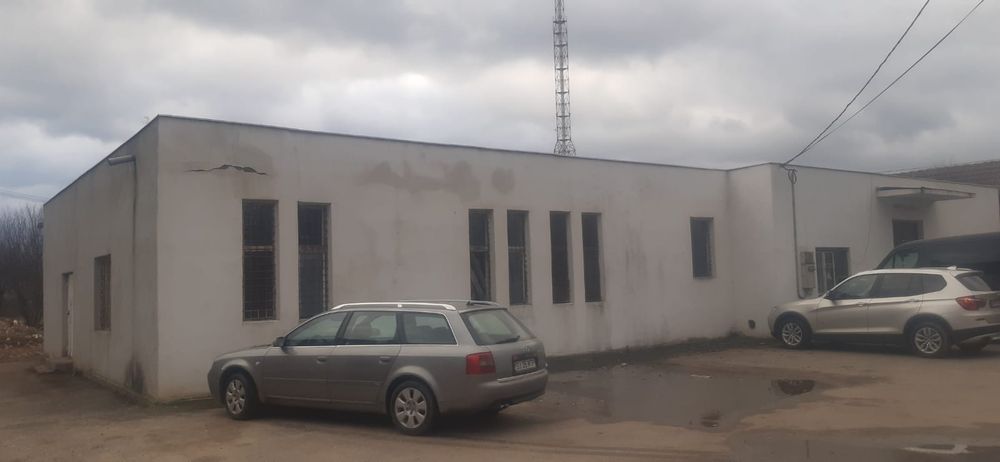 Vand spatiu industrial edilitar (fosta cantina)