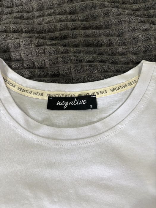 Тенискиа на Negative