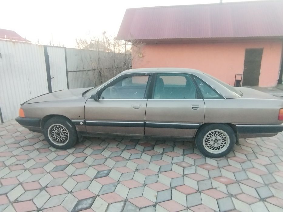 Ауди 200 продаже