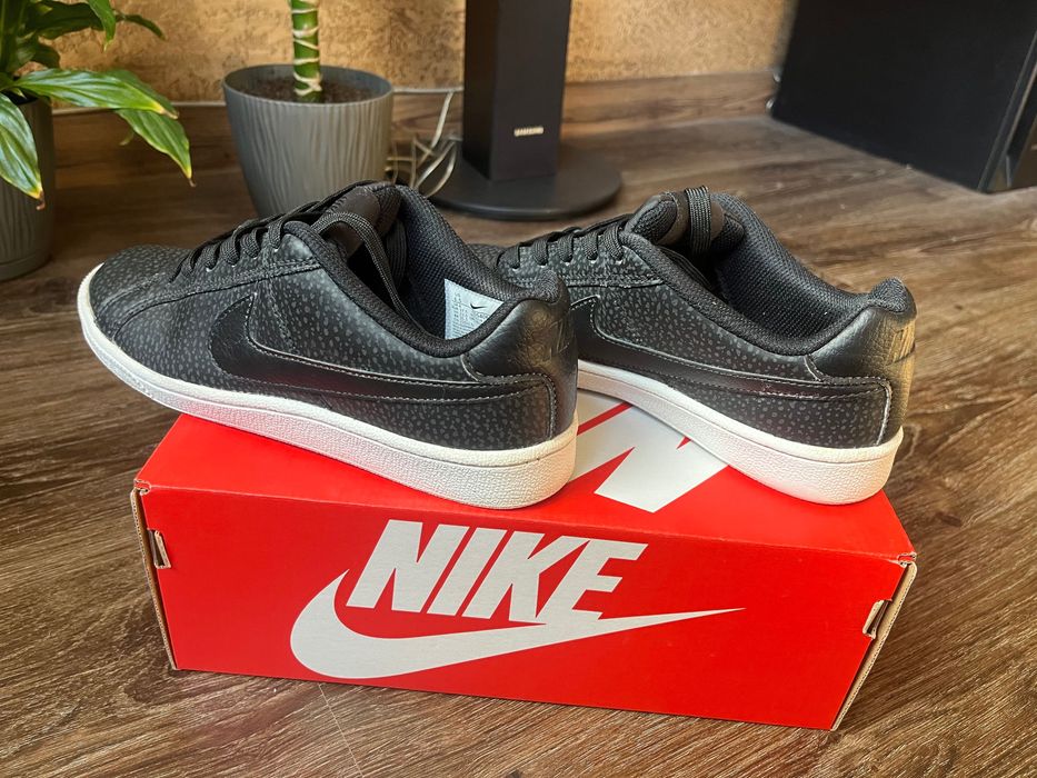 Маратонки Nike court royale prem