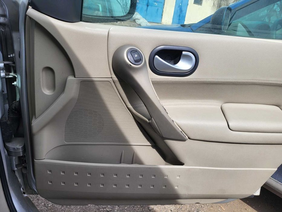 За части Renault Megane 1.6 16 V