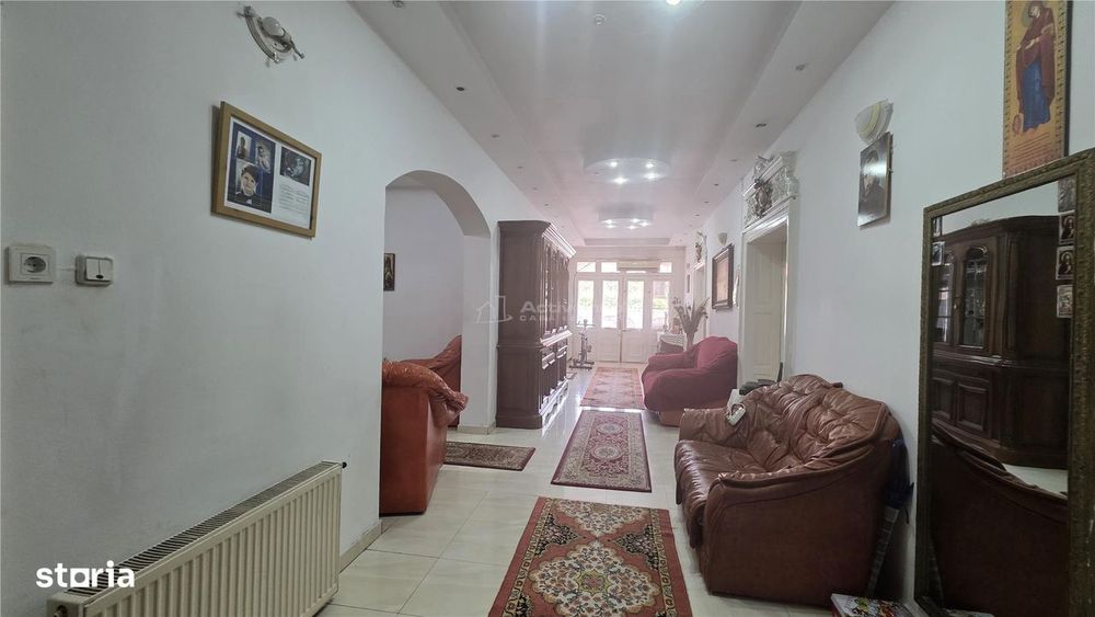Casa boiereasca, teren 418 mp, pretabila- clinica, birouri, locuinta