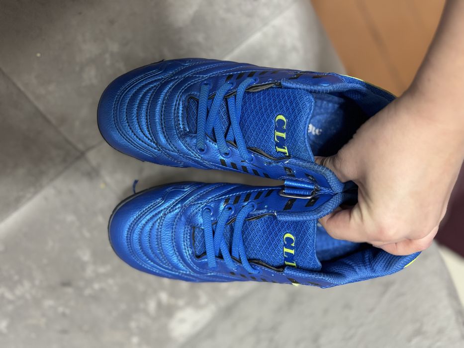 Отдам обувь весна