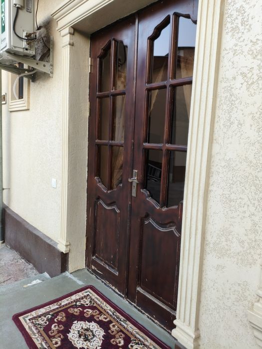 Антиквариат Деревянная двустворчатая дверь (полотна б/у, бронь /