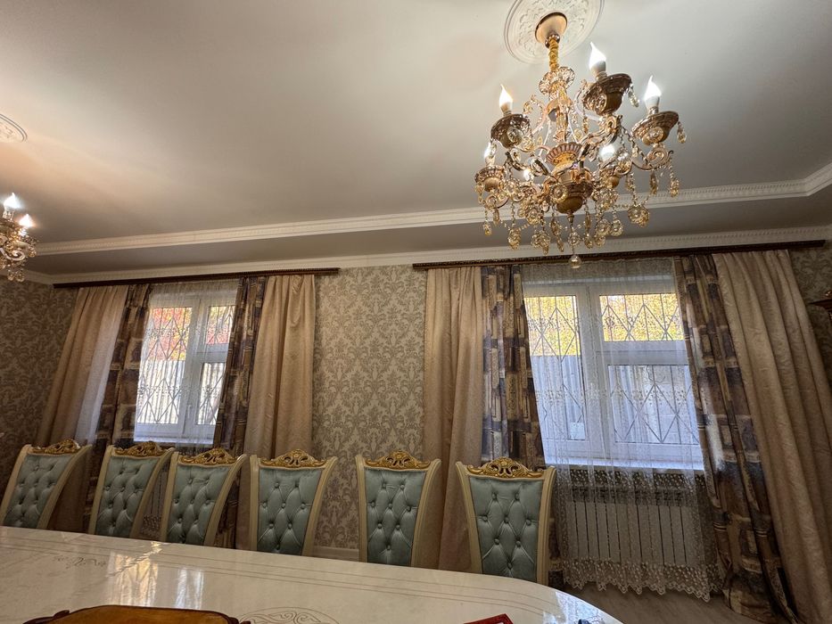 Продам шторы для зала