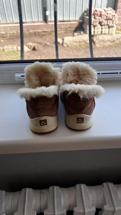 Продам полу сапожки для девочки