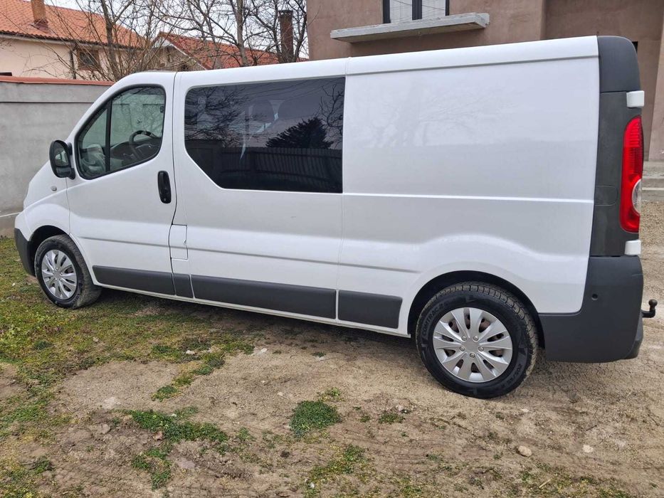 RENAULT Trafic 2014 — imagine 2