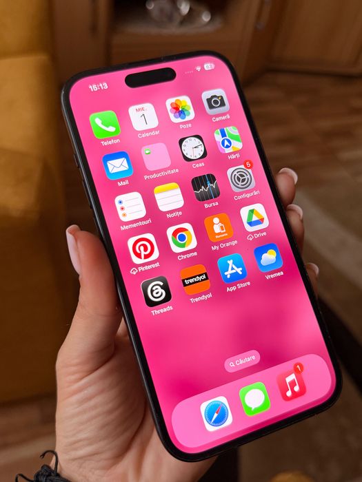 Vând iphone 15 de 128 gb