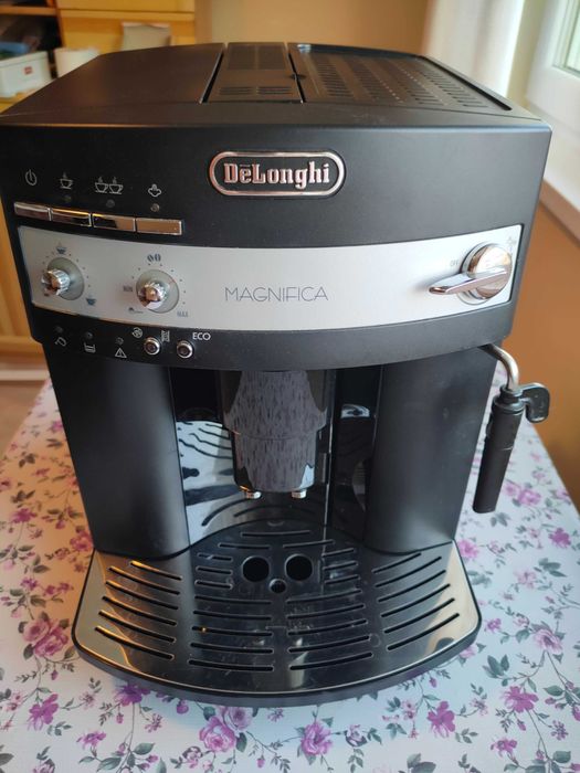 Кафеавтомат DeLonghi Magnifica Esam3000b Ex1