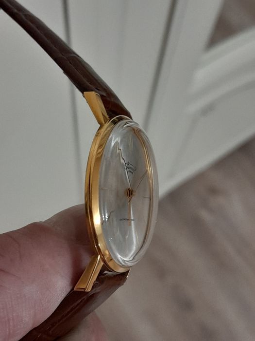 Продам часы СССР Вымпел