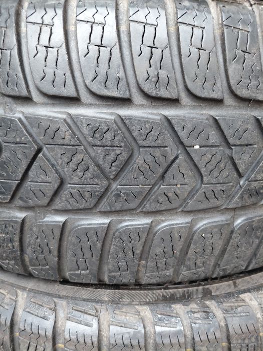 215/60/16" Pirelli 4бр.гуми