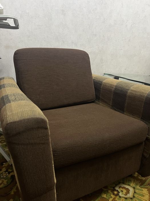 Продается два Кресла в хорошем состоянии