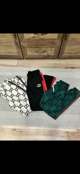 Pantalon Guccii nou