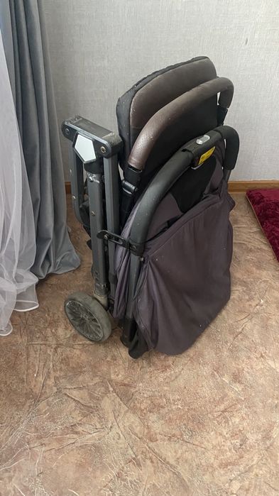 Коляска срочно продам