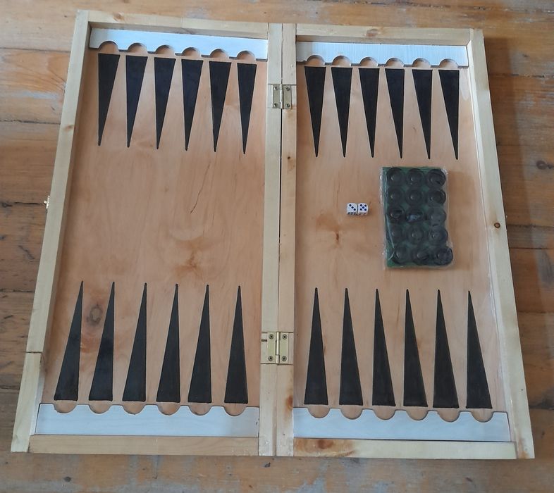 Нарды новые 30х60 сантиметров