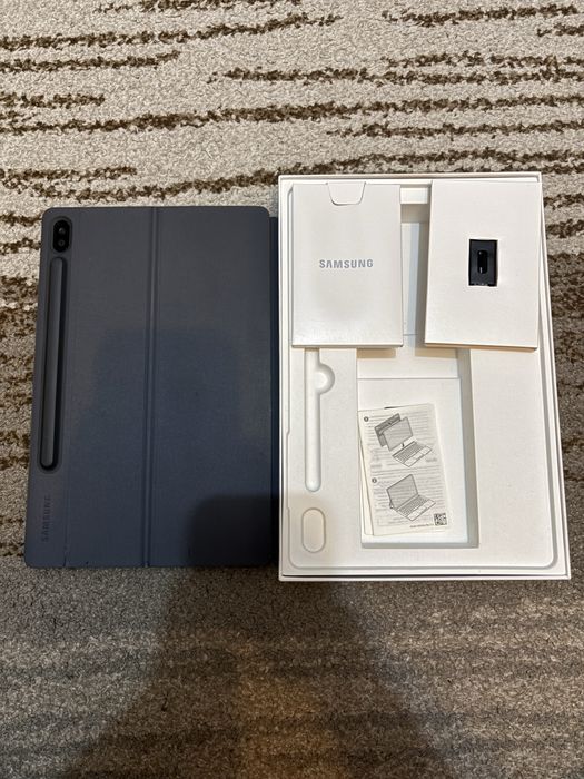 Vând tabletă Samsung Tab S6