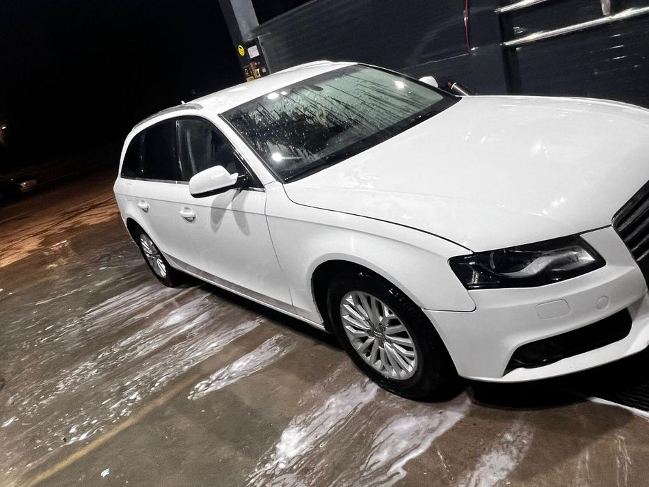 AUDI A4 Avant 2010 — imagine 4