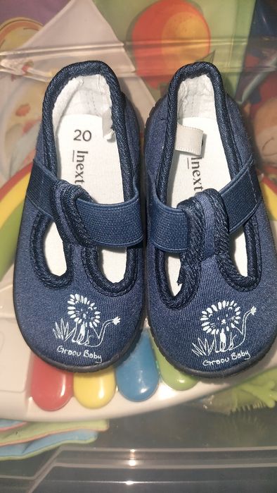 Botoșei bebe, nepurtati.