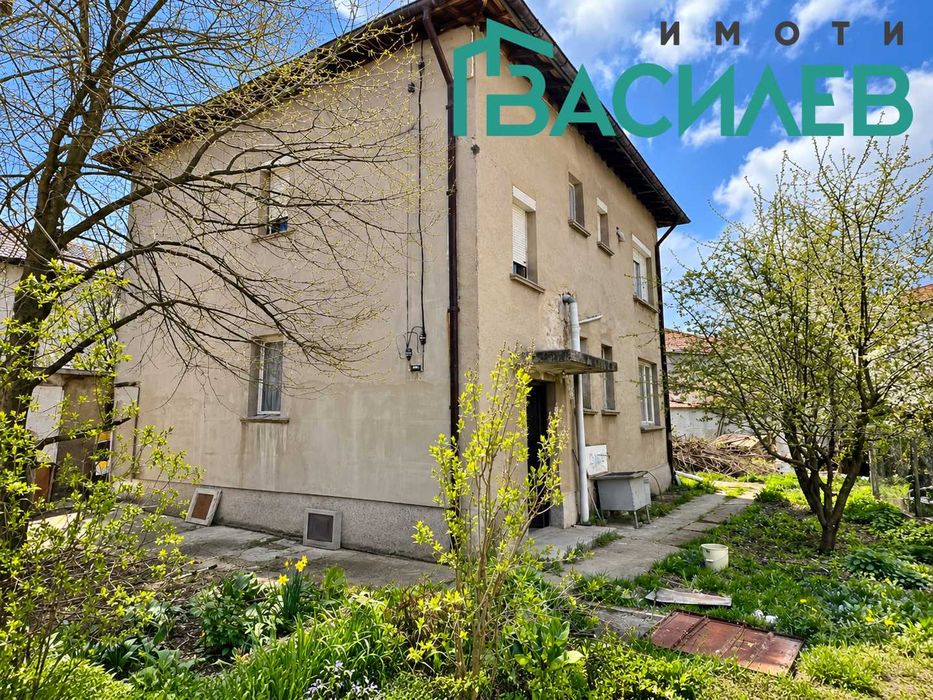 Продава КЪЩА град Перник, Църква