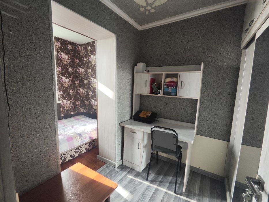 Продается своя 2ух в 3 ком квартира на ул БИЙ ( кафе SOUL)