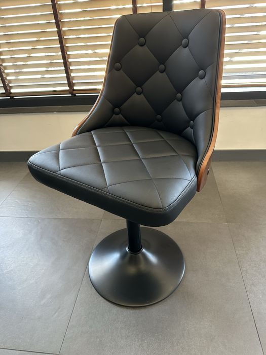 Стол с кръгла основа Boston-2г гаранция и безплатна доставка до офис